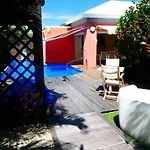 Ti paradis caché-piscine-dans quartier résidentiel